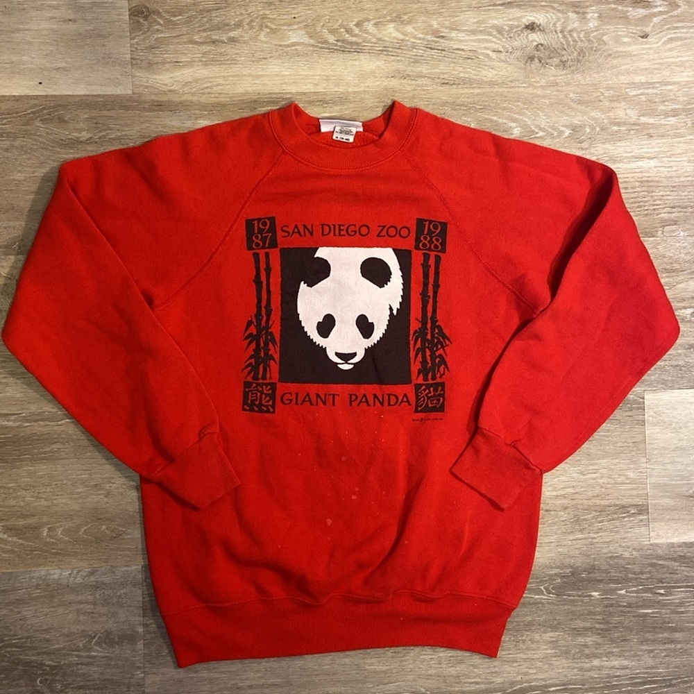 Vintage Bassett Walker mens medium red and black crewneck